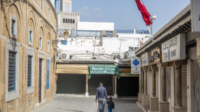 438404_virus_outbreak_tunisia_59363 d0eede10b9c64206b502fff6be0b3fe6 676x451.jpg