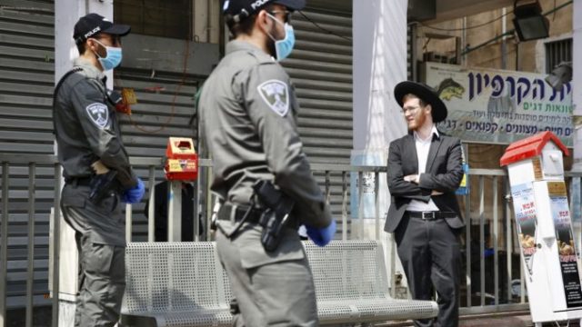 438416_virus_outbreak_israel_ultra_orthodox_68553 7b17388439654718847b916cb0d879a3 676x451.jpg