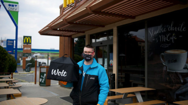 438519_zdroj foto mcdonalds_mcdelivery ba_4 676x450.jpg