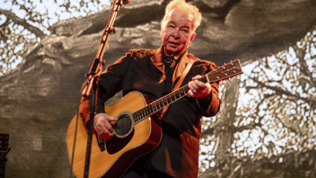438707_obit_john_prine_61470 f284efb746974d3f9e20463e9136e175 676x451.jpg
