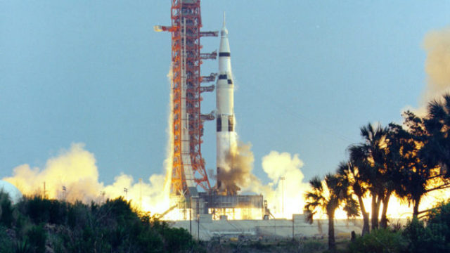 438820_apollo_13_anniversary_59488 f4eb7f2f401f4a29b5ea4339750149eb 676x451.jpg