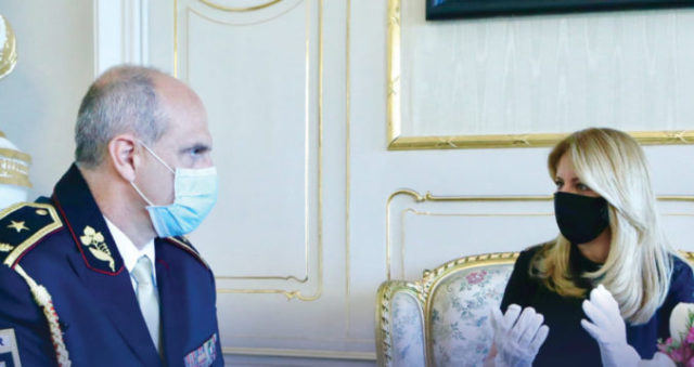 439026_prezidentka 676x358.jpg