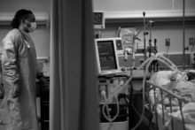 439437_virus_outbreak_inside_a_new_york_er_84402 7d02e8d9178a4100b2eba70fbb2b29bb 676x451.jpg