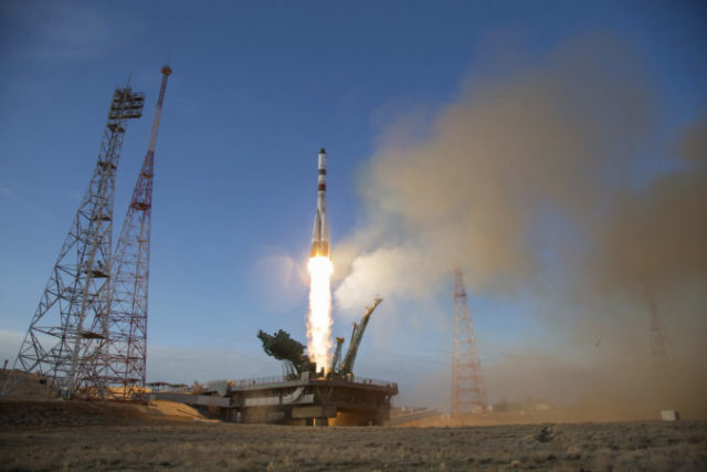 439617_russia_space_station_48350 16d21c860a13441a95b480504685485e 676x451.jpg