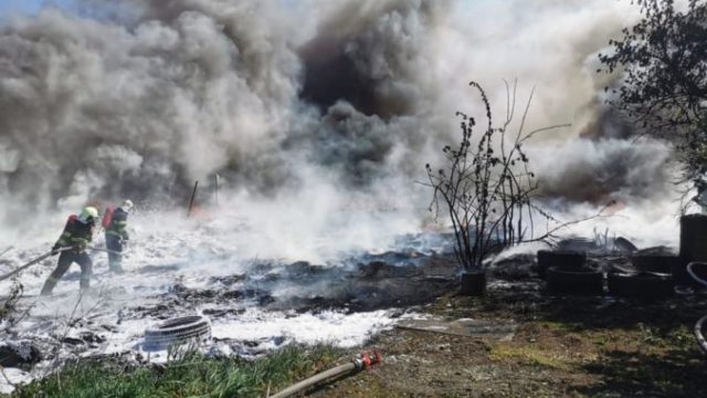 439633_94612847_2387380784710458_6189911213502103552_n 676x507.jpg