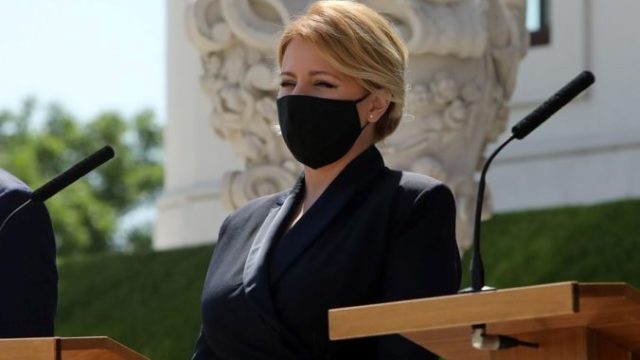 440400_96423166_1415384298669550_2501229274896269312_o 676x491.jpg