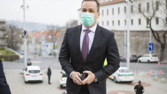 440610_4o8a9616 676x451.jpg