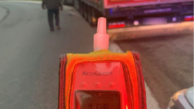 440755_pol 676x531.jpg