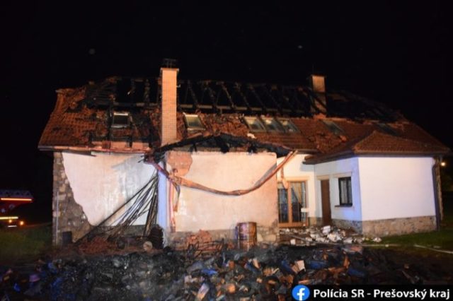 440957_98603391_874747702989579_7910538012075753472_o 676x450.jpg