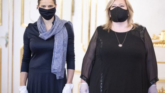 441122_img_9536 min 676x462.jpg