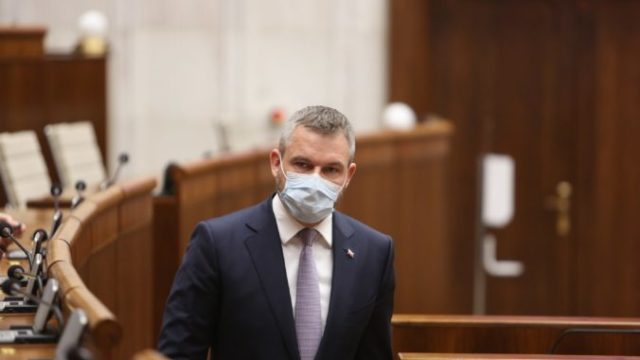 441139_l97a0495 min 676x451.jpg