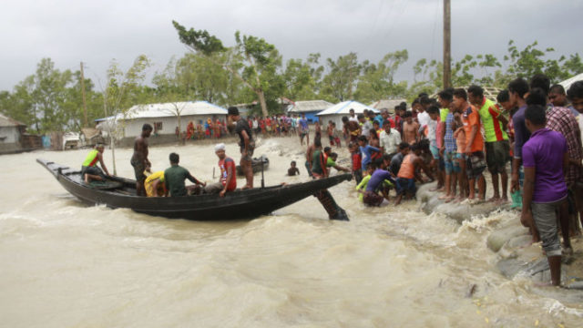 441155_bangladesh_asia_cyclone_34798 8918542ffb4143f4bbb2b08de6f3051b 676x451.jpg