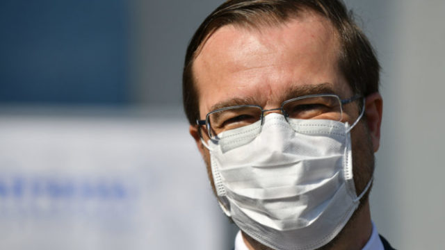 441645_29 676x451.jpg