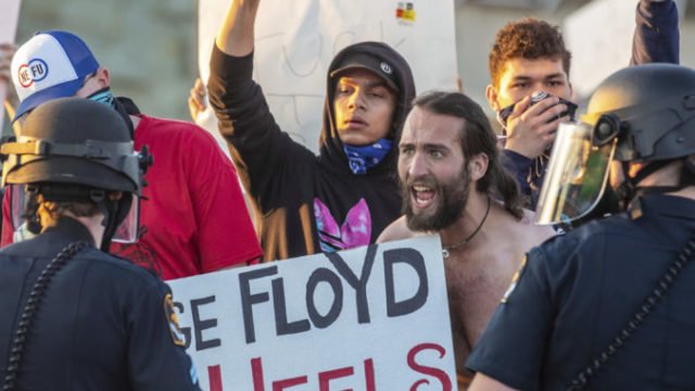 441663_minneapolis_police_death_protests_nebraska_44269 918afe045b2743e79025725c22ebc37e 1 676x495.jpg