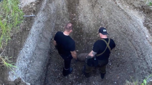 441696_bomba vykop bratislava pyrotechnik policia 676x474.jpg