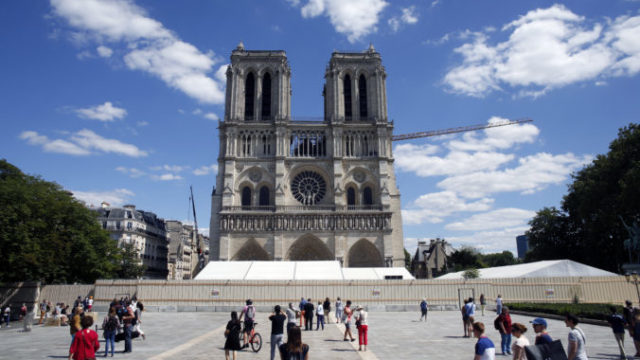 441743_france_notre_dame_30185 7835972f60d74f7e912b3810996c33e7 676x451.jpg