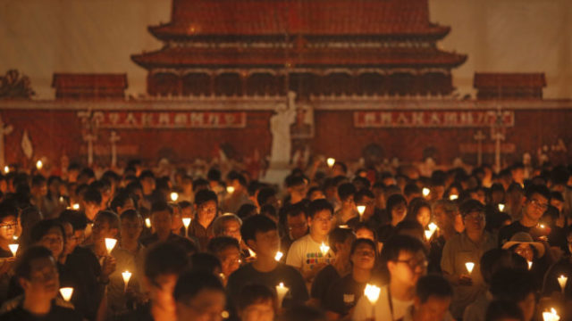 441813_hong_kong_tiananmen_anniversary d7d8c6796c32417db12f775b347cfa3c 676x445.jpeg