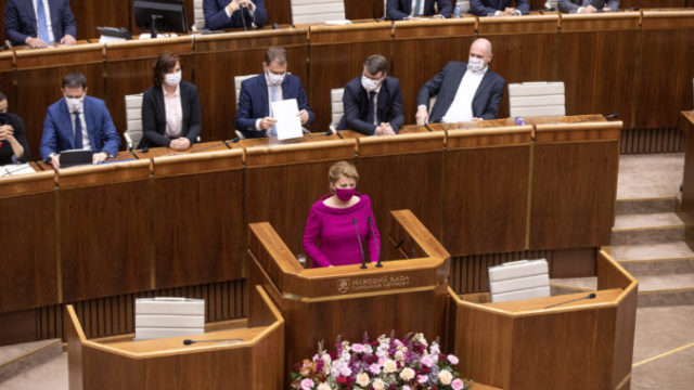 441937_img_6869 676x451.jpg