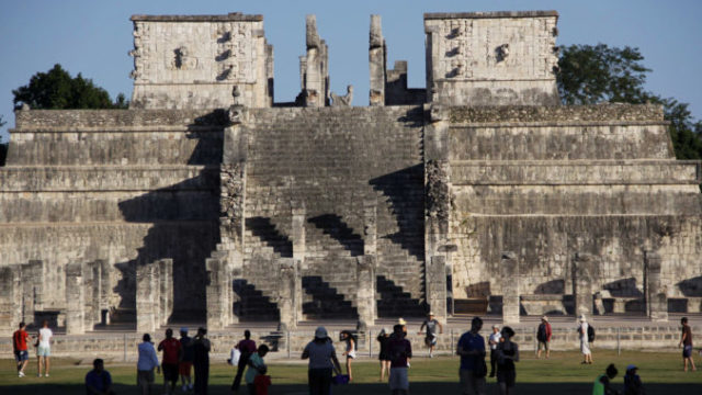 442016_mexico_mayan_calendar_2012 09c19b8cc5e04759a36d6d0a8810f784 676x449.jpeg