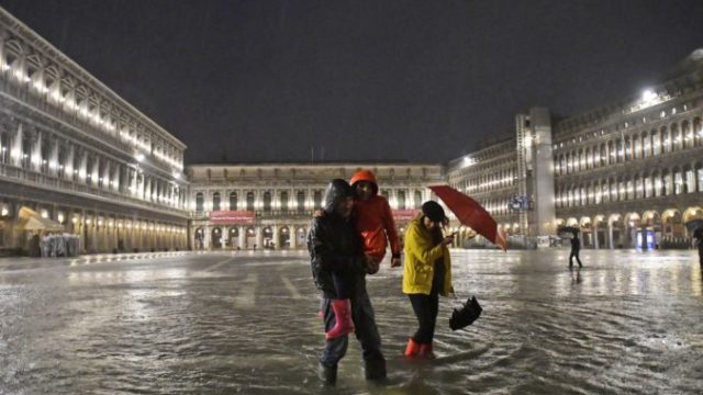 442076_italy_venice_high_water_74579 0b81858d724e4a4f8ab3e1a950cbc297 min 676x462.jpg