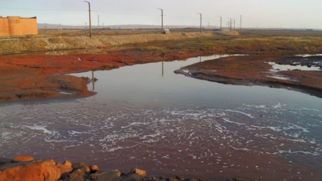 442281_russia_oil_spill_57280 b36cc1c5f88b43c598062bac2c102bf0 676x451.jpg