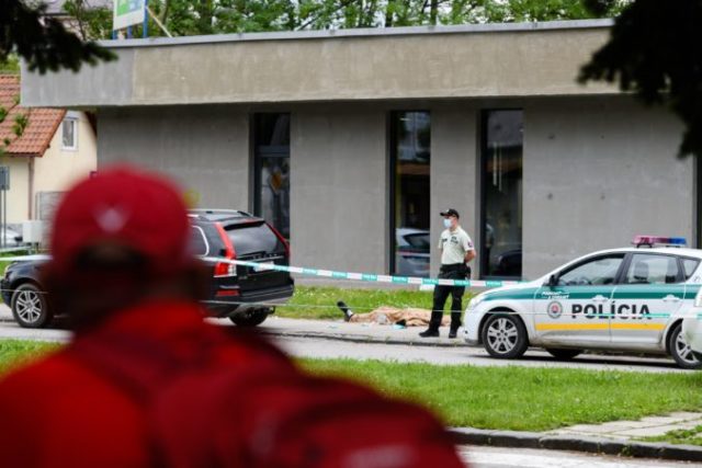 442487_6_mfn8520 min 676x451.jpg