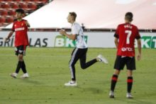 442579_rcd mallorca fc barcelona divak na ihrisku 676x451.jpg