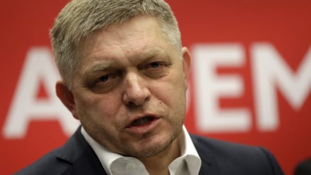 442854_robert fico 676x491.jpg
