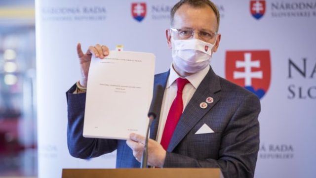 443139_4o8a9861 min 676x451.jpg