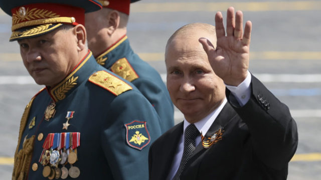 443205_russia_red_square_parade_45801 c9192c3009a246b29490bed70b4074e4 676x407.jpg