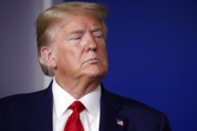 443209_virus_outbreak_trump_38313 22d92b2c1da14d60af7f46b8a0f113d4 min 676x451.jpg