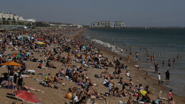 443245_virus_outbreak_britain_48744 7920d1c5e7ee486d96a35b59498240fd 676x451.jpg