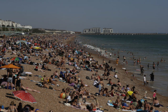 443245_virus_outbreak_britain_48744 7920d1c5e7ee486d96a35b59498240fd 676x451.jpg