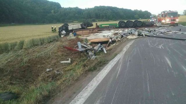 443594_106554121_2550324965082705_8113304446850751034_n 676x507.jpg