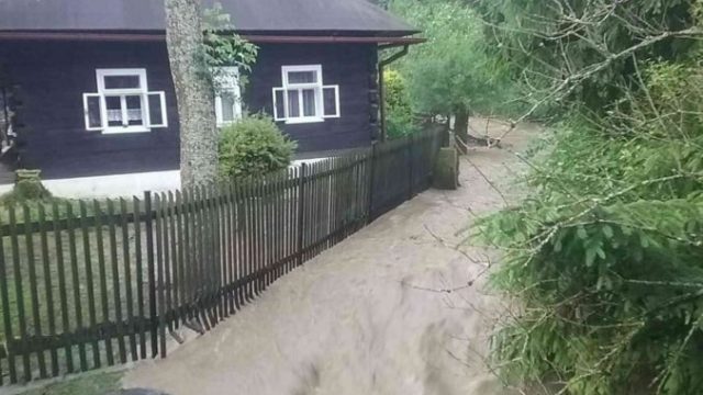 443664_106670379_2552969911484877_1226203881297995598_n 676x507.jpg