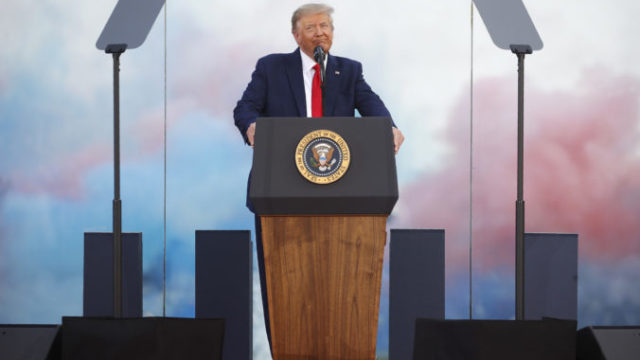 443798_trump_july_4_64887 531184f52b0b4160ae01fa4c7e28ffb0 676x451.jpg