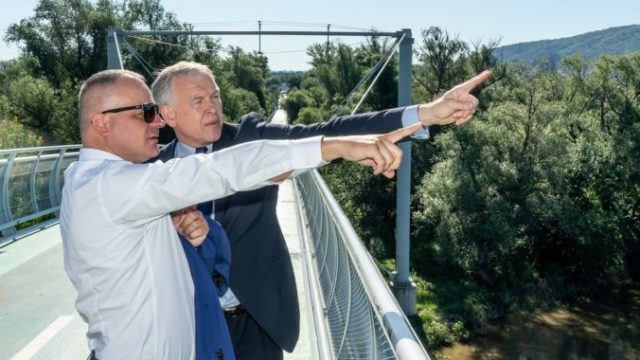 443810_bratislavsky samospravny kraj bsk tento tyzden potvrdil partnerstvo s dolnym rakuskom 676x450.jpg