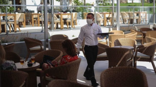 444055_spanielsko koronavirus restauracia 676x451.jpg