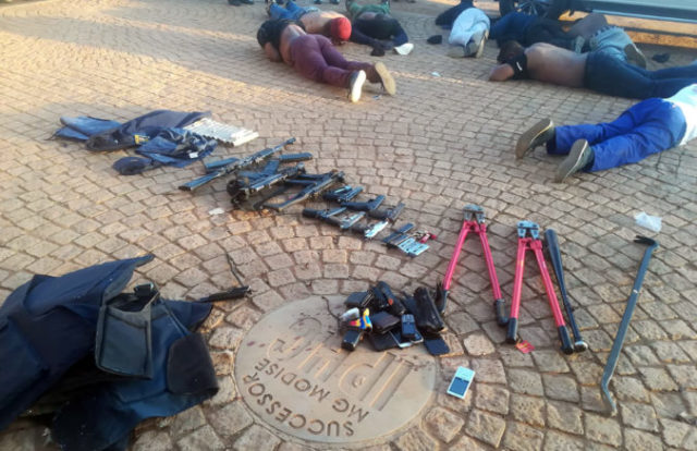 444174_south_africa_church_attack_70316 d0fd2591207c47ab8754144dc3f4d496 676x437.jpg