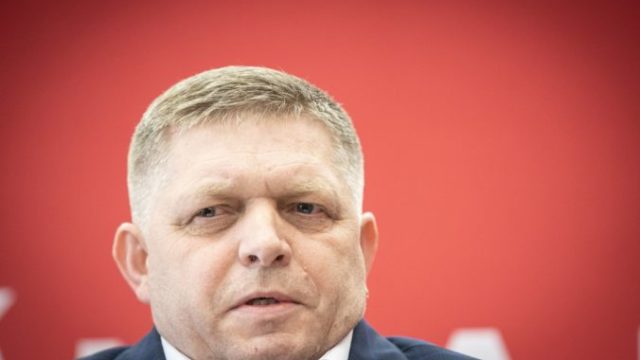 444284_robert fico 1 676x451.jpg
