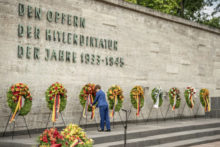 444713_germany_wwii_anniversary_70995 20ff797f839c401695ae52d5d5607e22 676x451.jpg