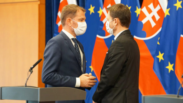 444933_dsc03412 676x451.jpg