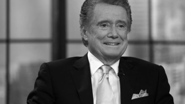 445020_obit_regis_philbin_29960 d819c819d04a4774b0a51ce2f4d81d78 676x451.jpg