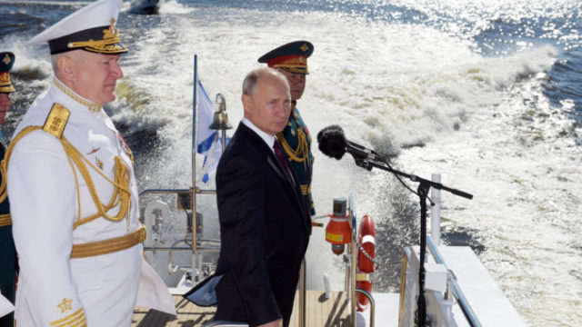 445052_russia_navy_day_94018 9f63a6825a47463ca203bac24f2f2952 676x470.jpg