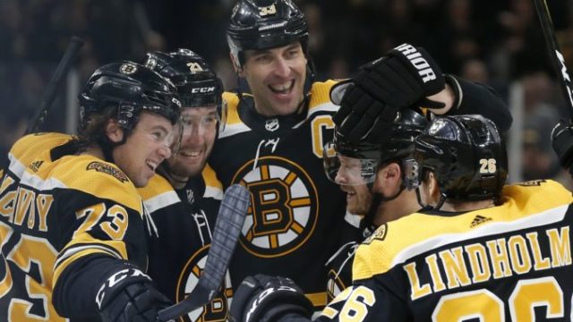 445116_stars_bruins_hockey_52708 89e6fe732c994b98965dec0eb5feeec1 676x451.jpg