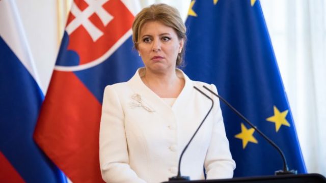 445324_4o8a6477 min 676x451.jpg