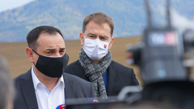 445416_dsc02575_1 676x451.jpg