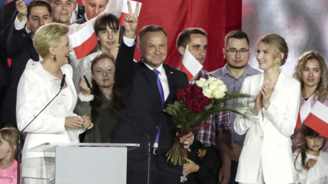 445521_poland_presidential_election_68237 03e3a3576d5e4b809b4f9d15c96bc197 676x451.jpg