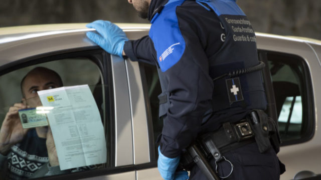 445574_switzerland_virus_outbreak_67567 92e958d543d94868a2ce63a89c577836 676x451.jpg