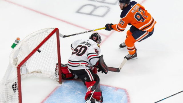 445590_blackhawks_oilers_hockey_89321 7ae541b0f3f34043a66c5724aa0e6aaf 676x451.jpg